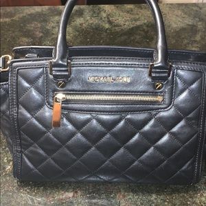 Micheal kors small quilted bag with straps